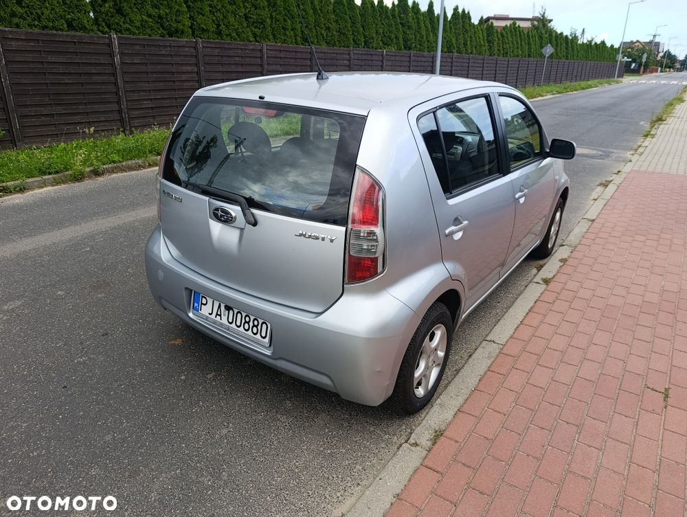 Subaru Justy - 3