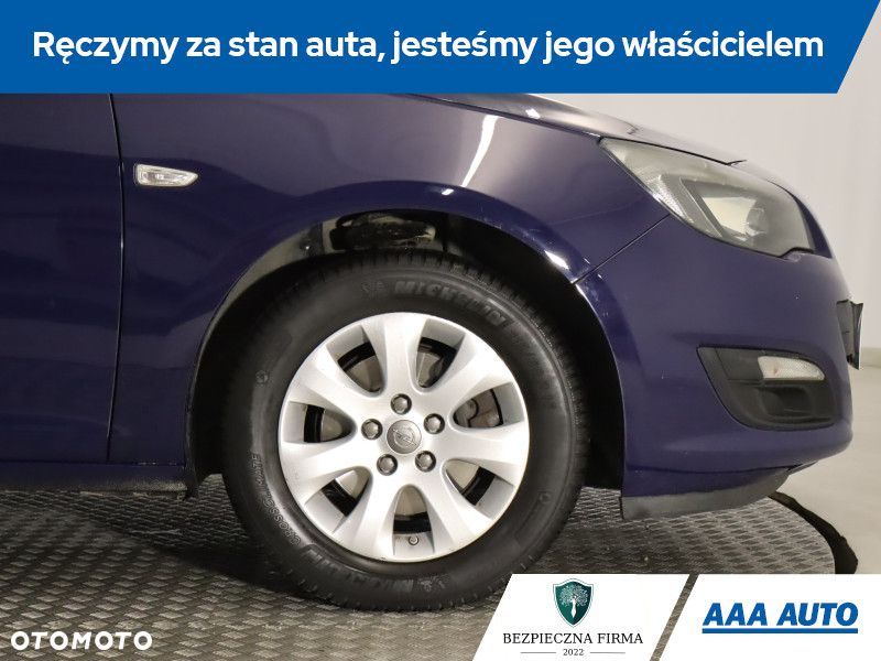 Opel Astra - 16