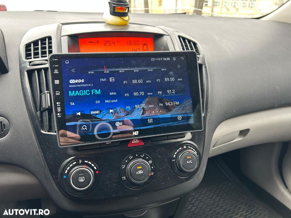 Kia Ceed 1.4 GSL BEST - 14