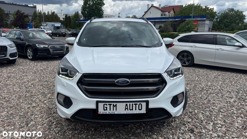 Ford Kuga 1.5 EcoBoost 2x4 ST-Line - 24
