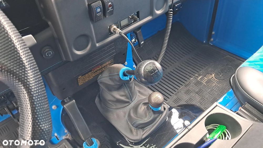 Land Rover Defender 90 2.5 TDI - 15