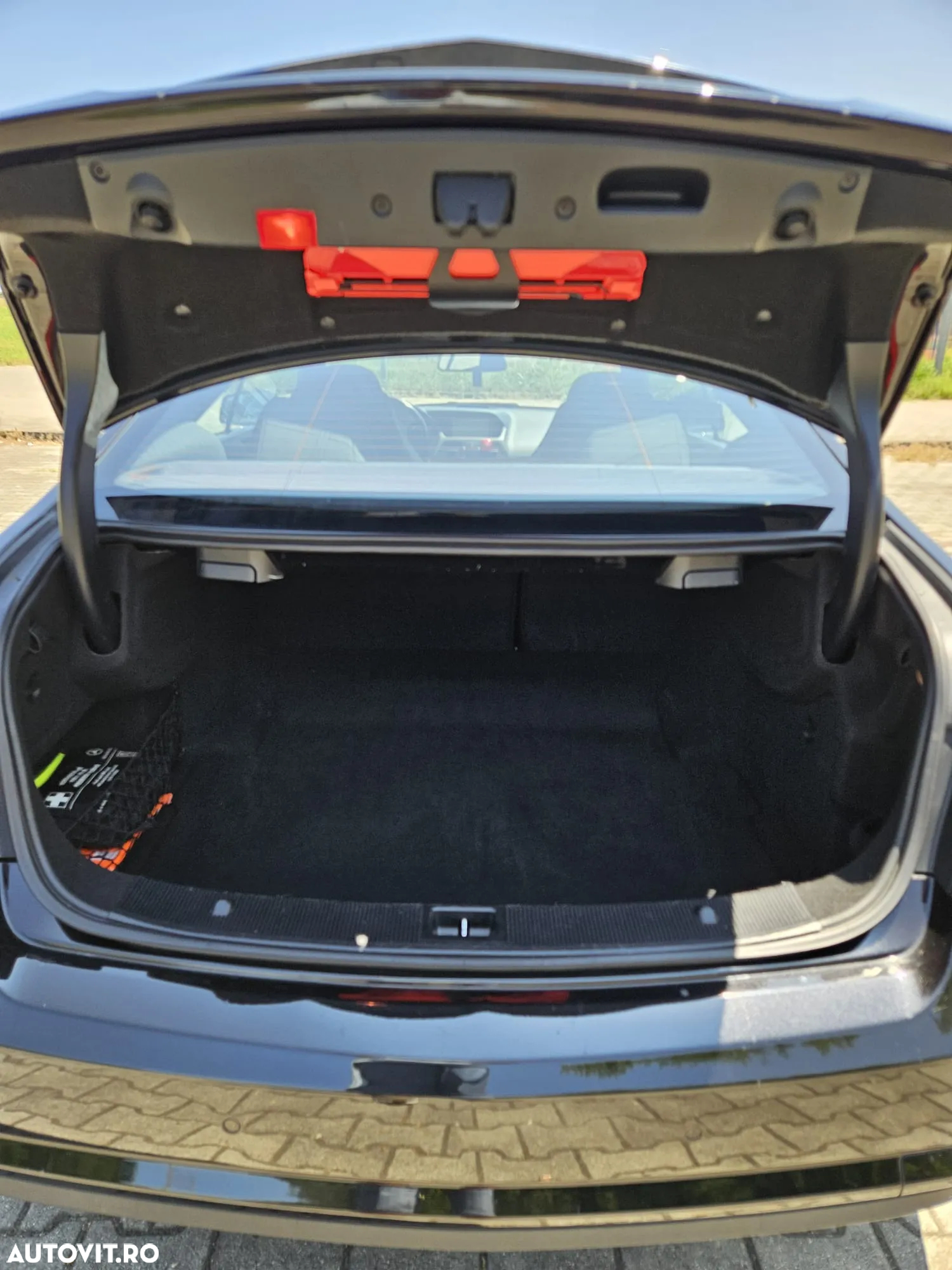 Mercedes-Benz E 350 CDI DPF Coupe BlueEFFICIENCY 7G-TRONIC Avantgarde - 15