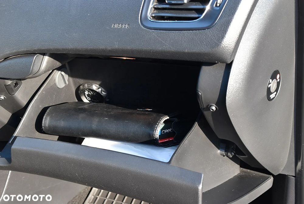 Kia Ceed 1.6 GDI DCT Platinum Edition - 40