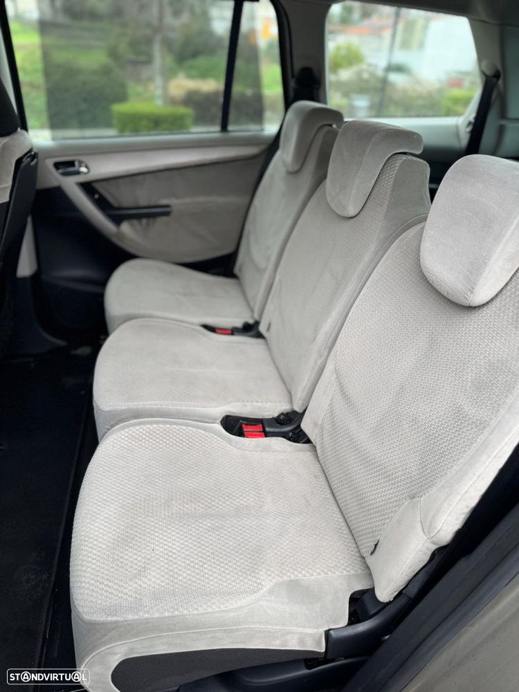 Citroën C4 Picasso 1.6 HDi - 12