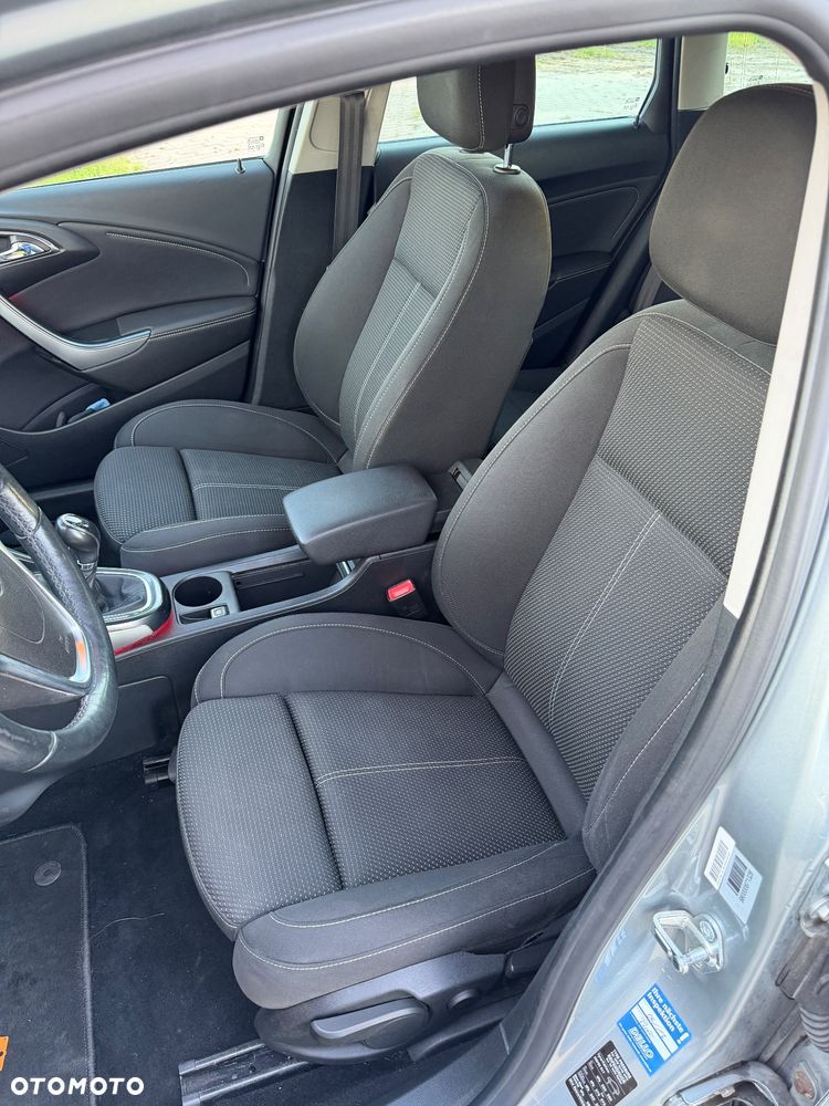 Opel Astra 1.7 CDTI DPF Exklusiv - 12