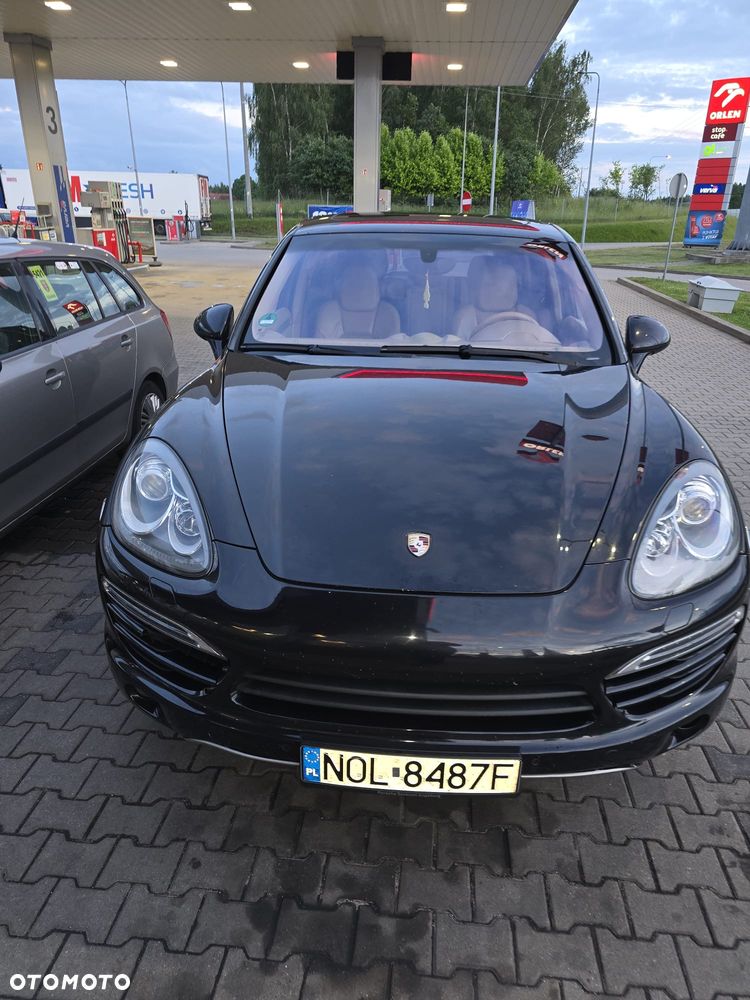 Porsche Cayenne - 4