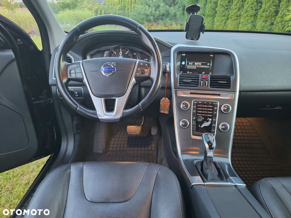 Volvo XC 60 D3 Geartronic Kinetic - 2
