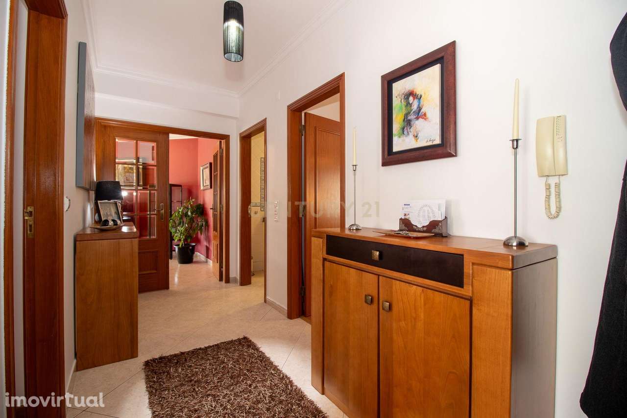 Apartamento T2 com Boa Área e Excelente Localização em Mafra - Grande imagem: 4/33
