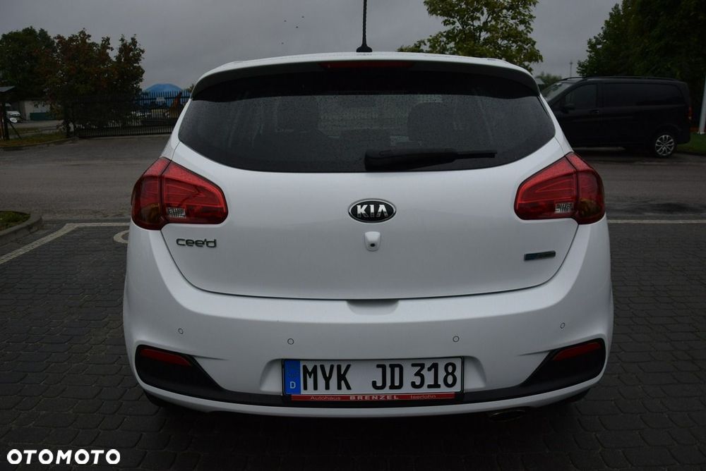 Kia Ceed 1.4 CVVT Dream Team Edition - 14