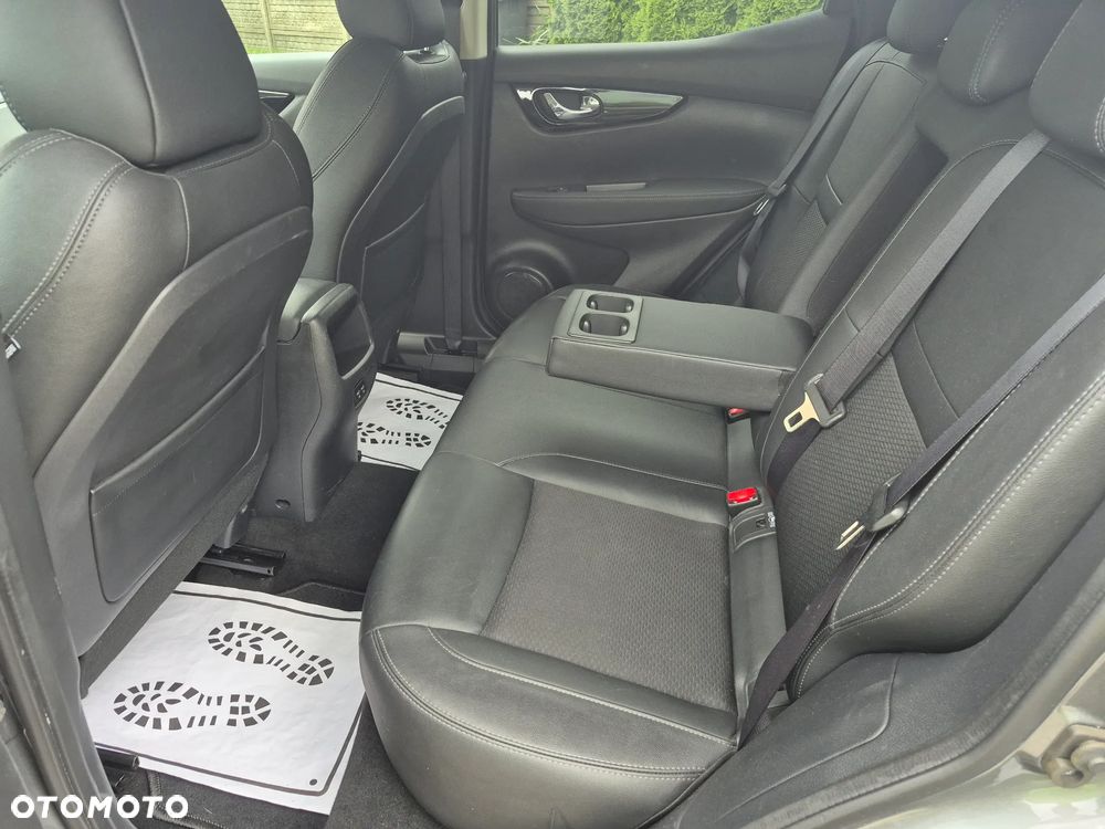 Nissan Qashqai 1.3 DIG-T ZAMA - 17