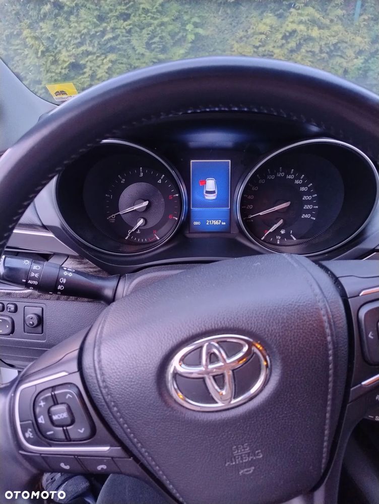 Toyota Avensis 2.0 D-4D Premium - 5