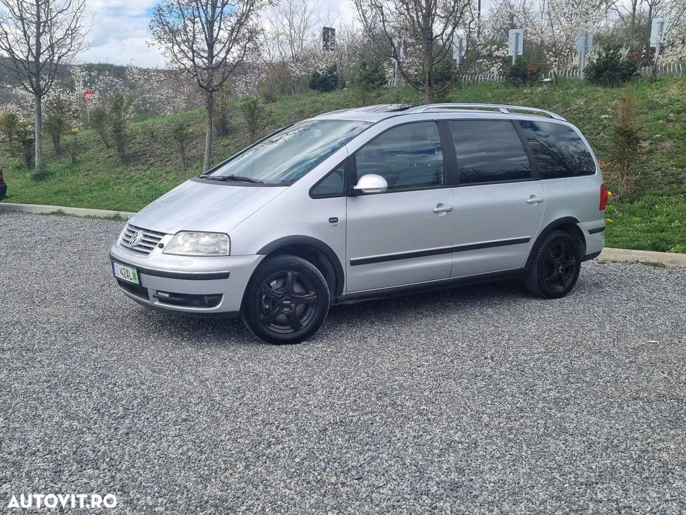 Volkswagen Sharan 1.9 TDI 4Motion Goal - 2