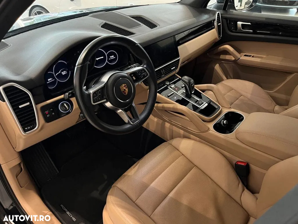 Porsche Cayenne Standard - 11