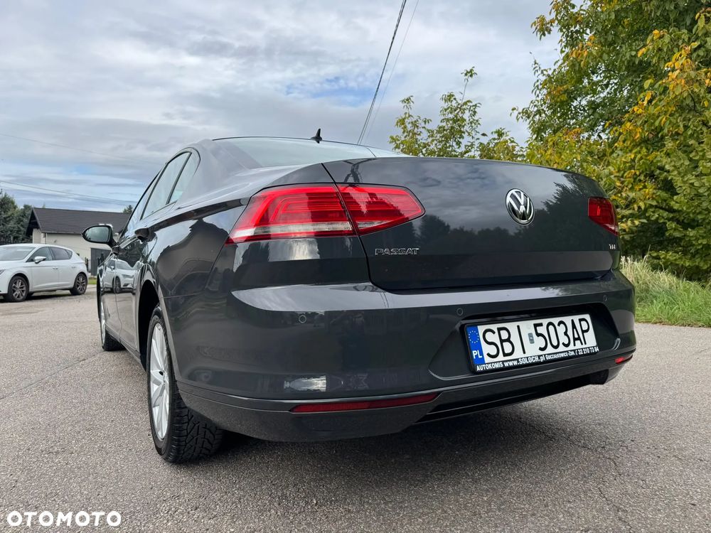 Volkswagen Passat - 15