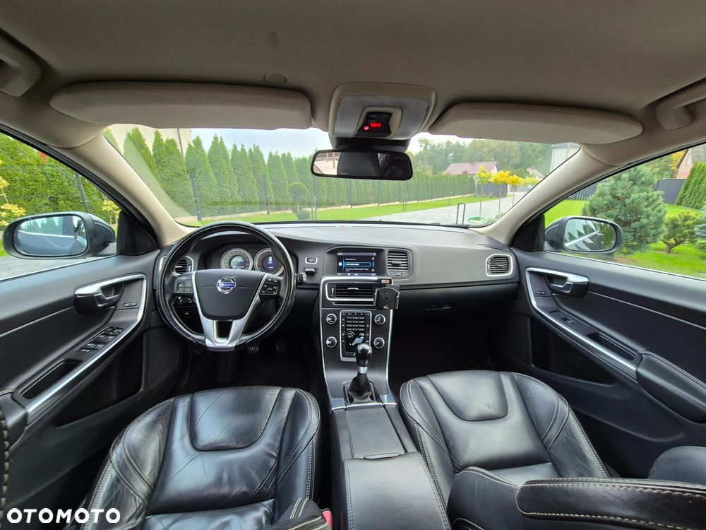 Volvo V60 T4 Summum - 18