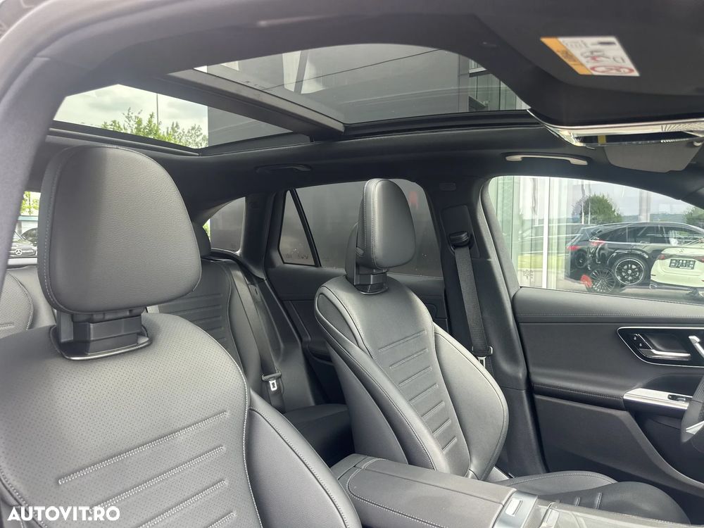 Mercedes-Benz GLC 300 e 4Matic 9G-TRONIC AMG Line Advanced - 20