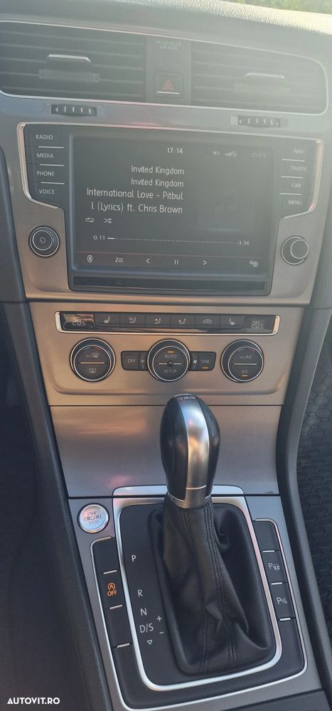 Volkswagen Golf 1.6 TDI BlueMotion Technology DSG Comfortline - 3