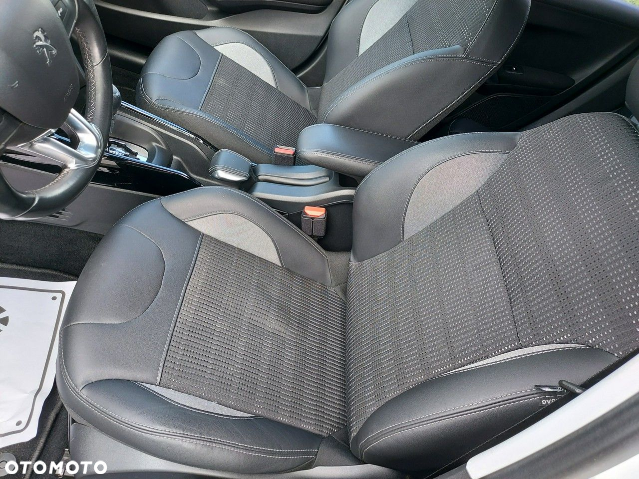 Peugeot 2008 - 13