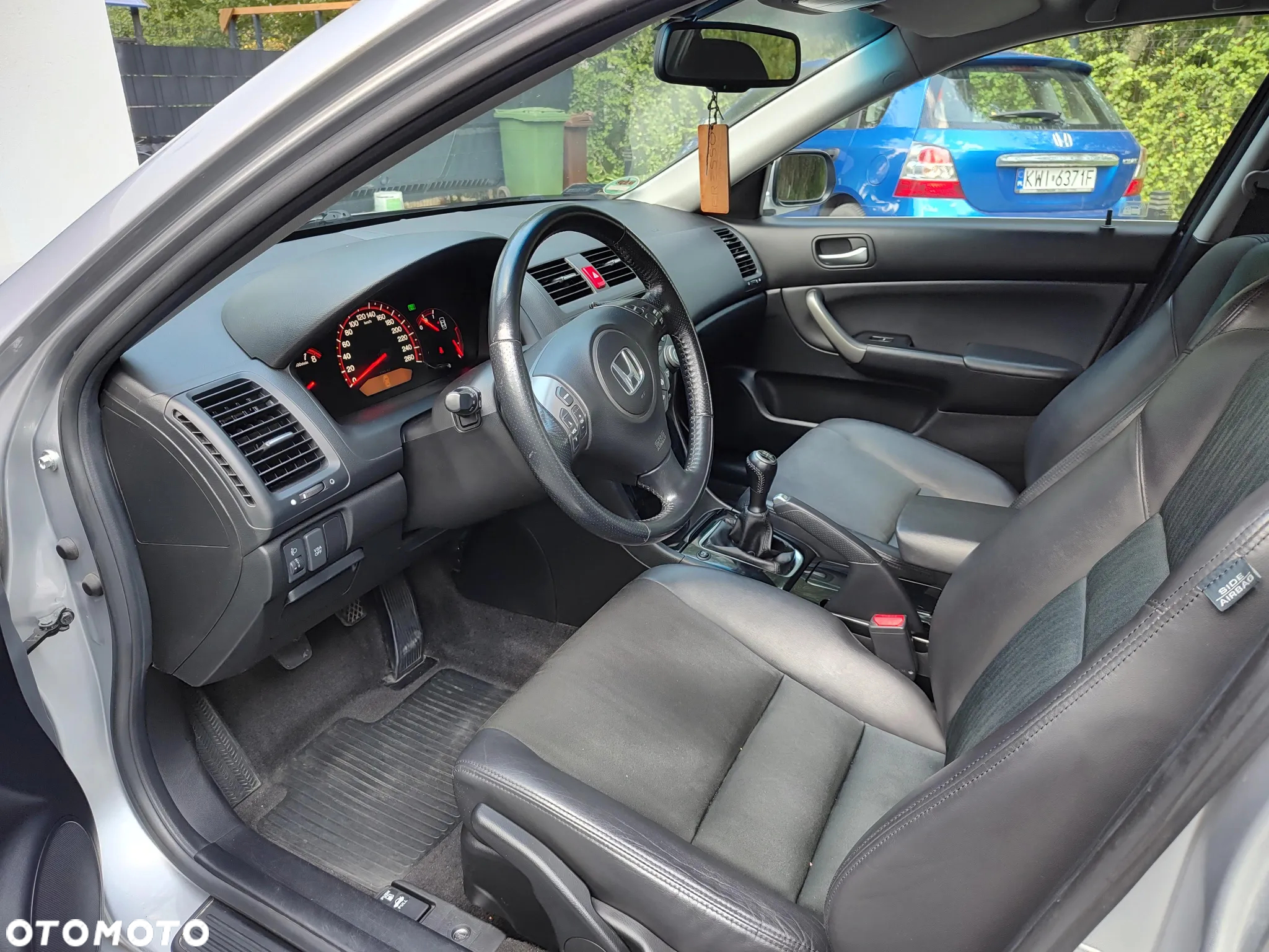 Honda Accord 2.0 Sport - 11