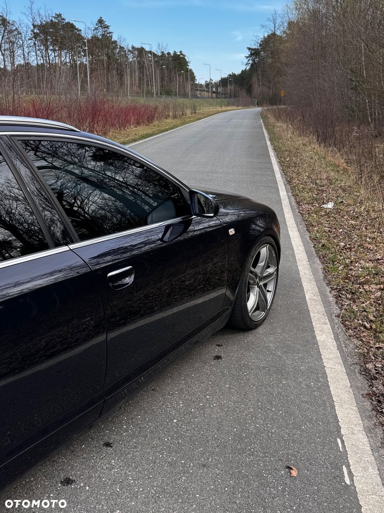 Audi A6 Avant 4.2 quattro tiptronic - 15