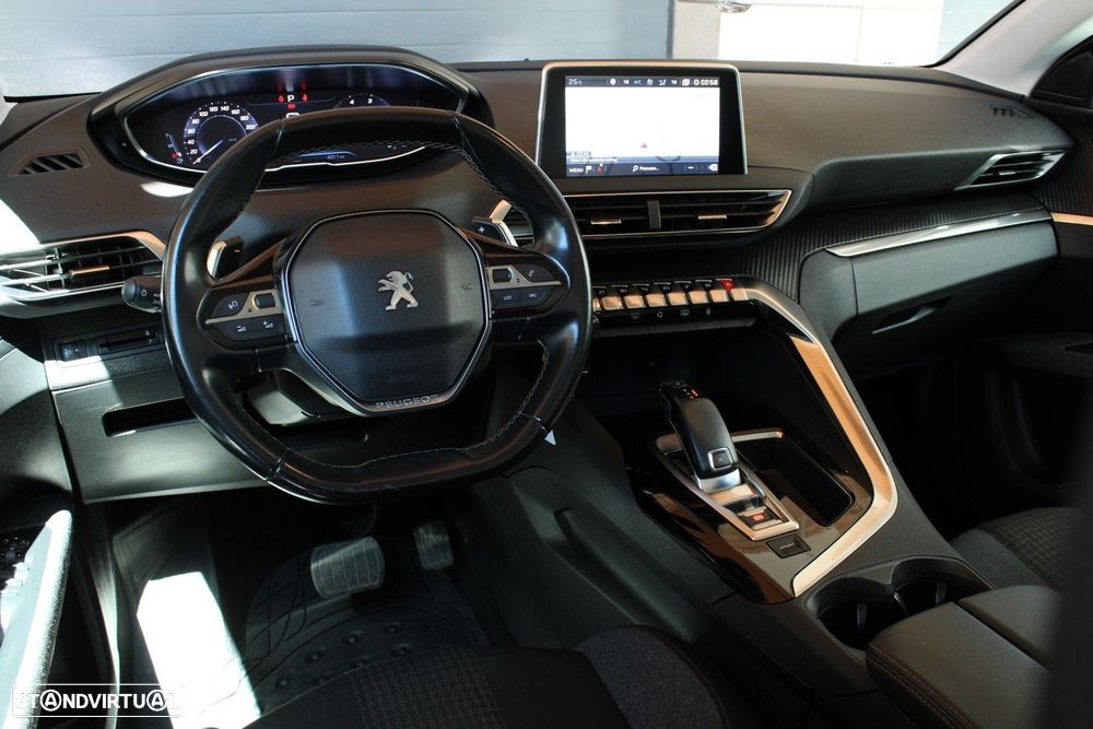 Peugeot 5008 BlueHDI 130 EAT8 Allure - 24