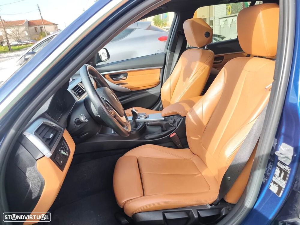 BMW 320 d Line Sport - 24