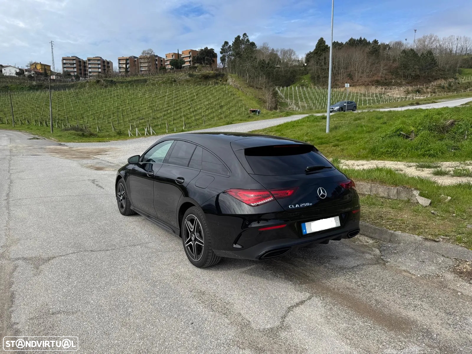Mercedes-Benz CLA 250 e Shooting Brake AMG Line - 4