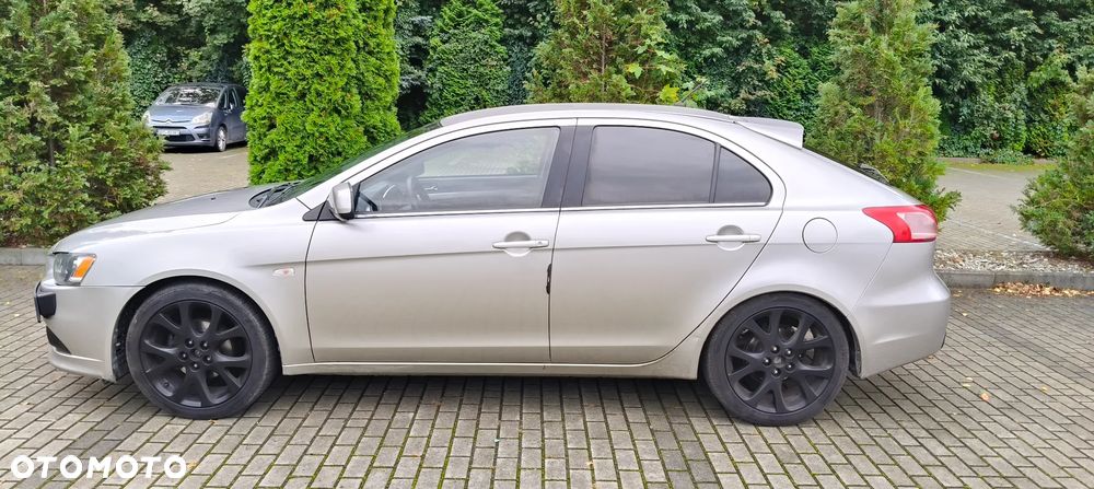 Mitsubishi Lancer - 13