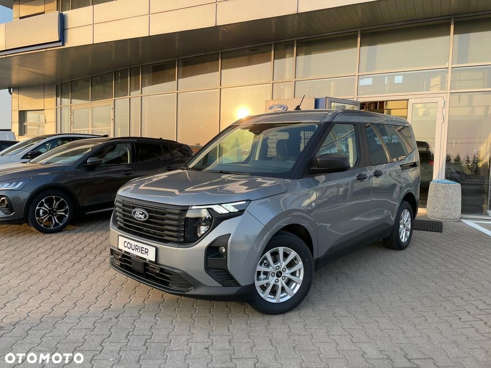 Ford Transit Courier - 2