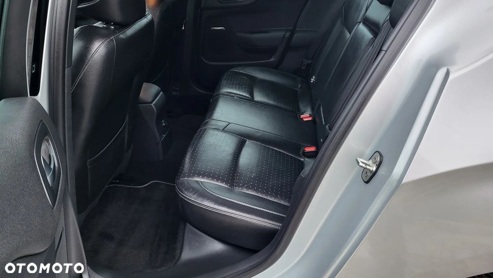 Citroën DS4 HDi 165 Urban Show - 25