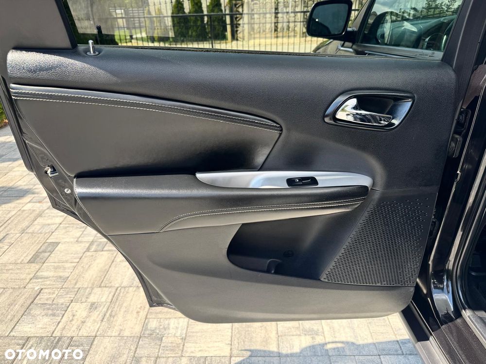 Fiat Freemont 2.0 Multijet 16V DPF Automatik Allrad Black Code - 34