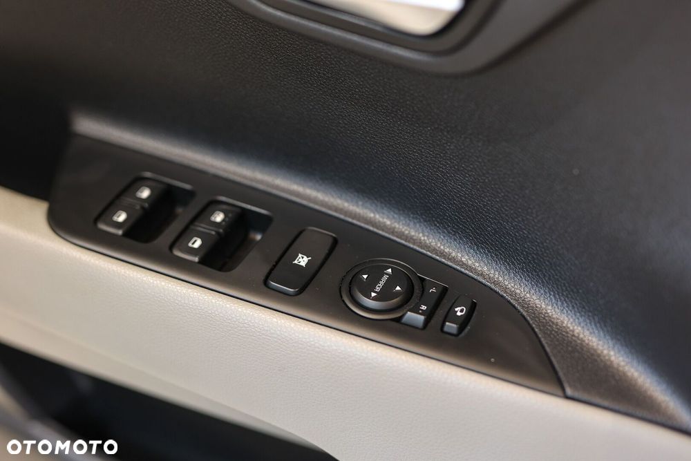Kia Stonic 1.0 T-GDI L Business Line - 28