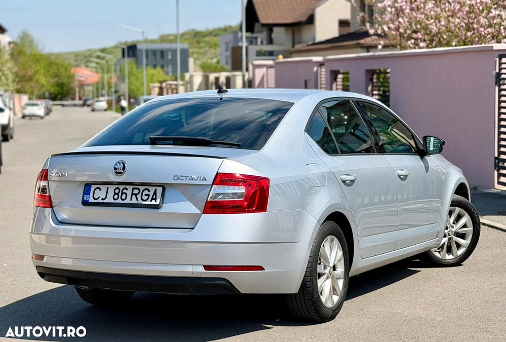 Skoda Octavia 1.5 TSI Style - 2