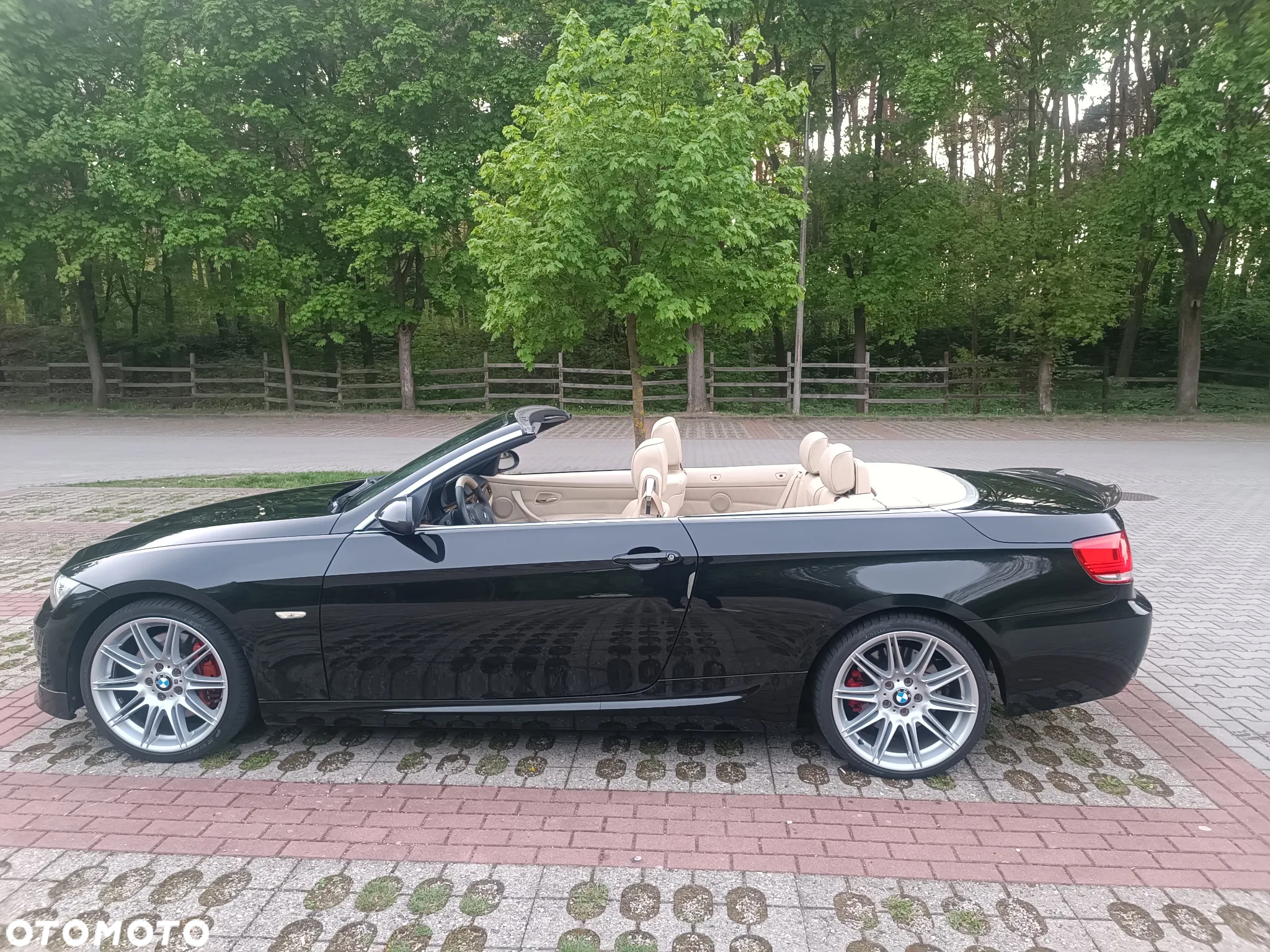 BMW Seria 3 330i - 9