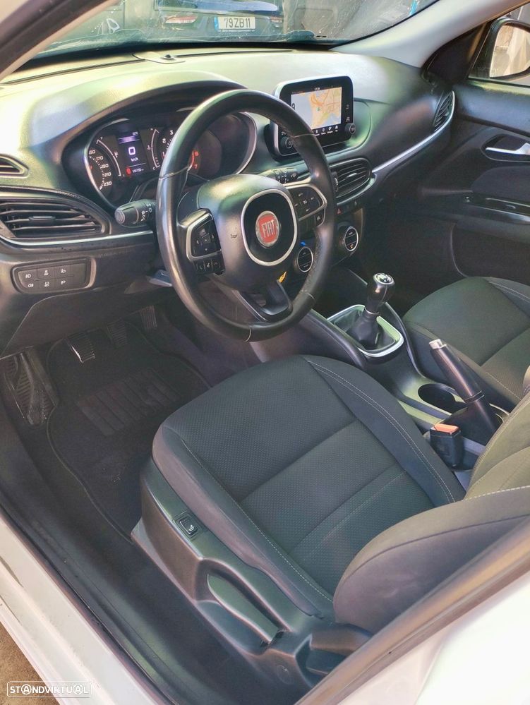 Fiat Tipo Station Wagon 1.3 M-Jet Lounge - 5