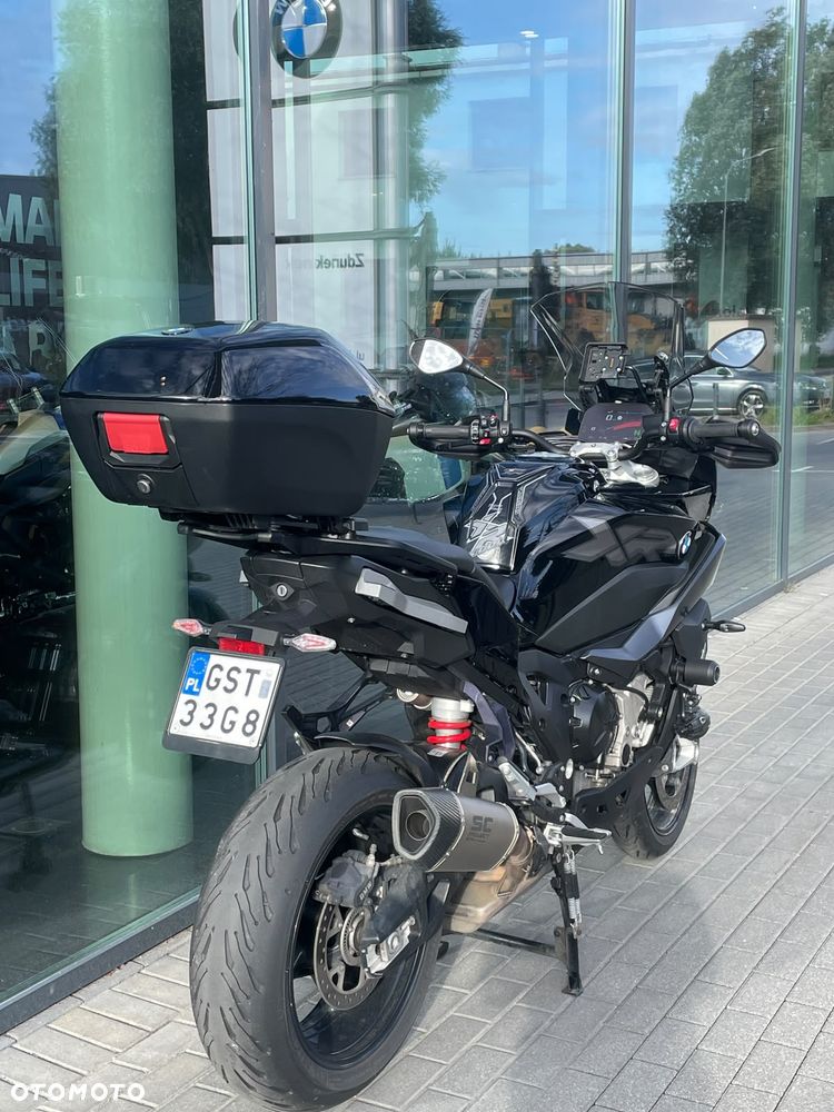 BMW S - 9