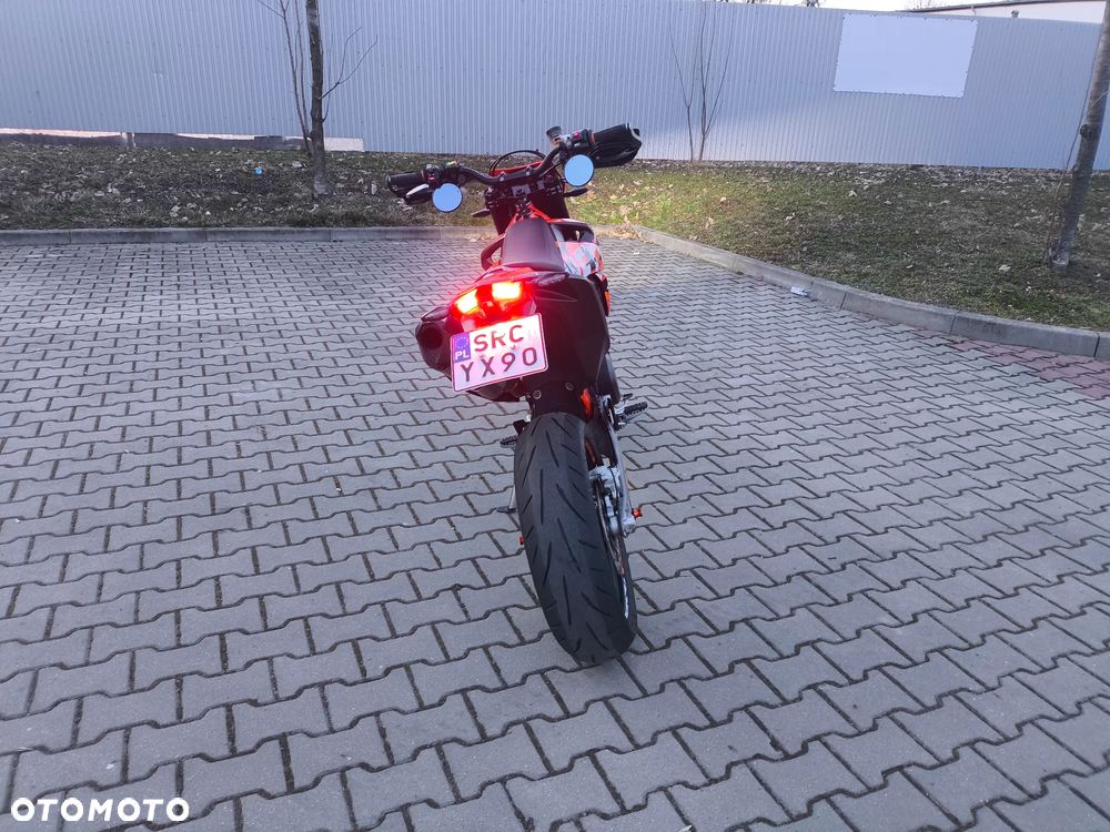 KTM SMC - 22