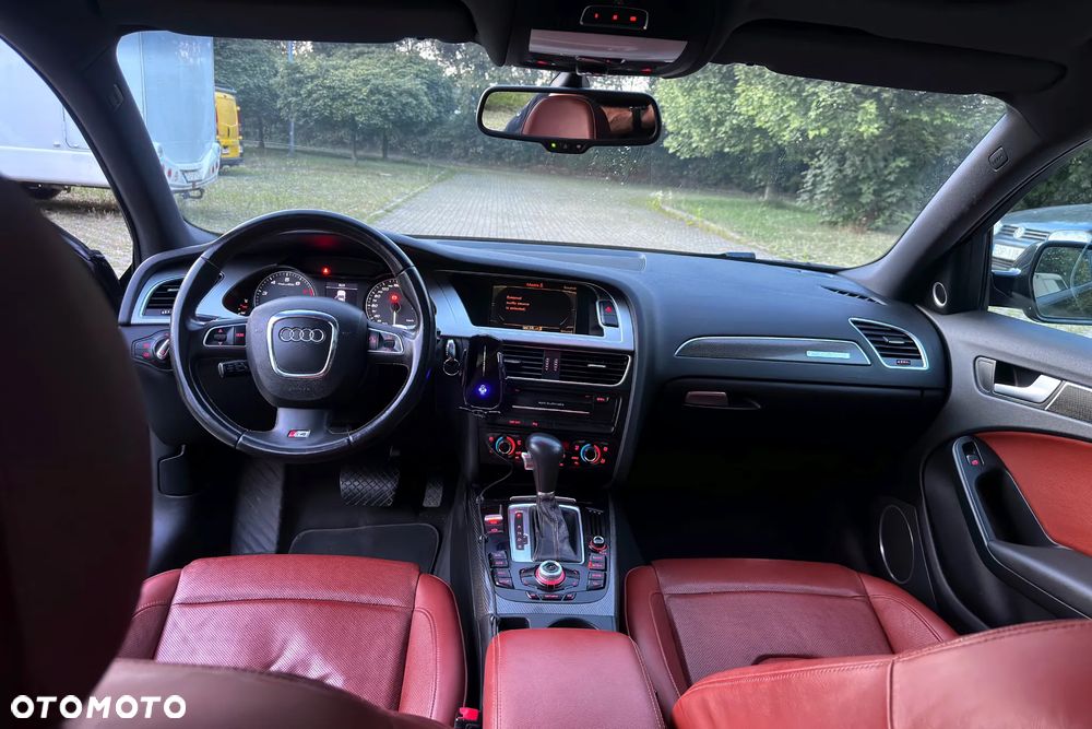 Audi S4 Avant S tronic - 12