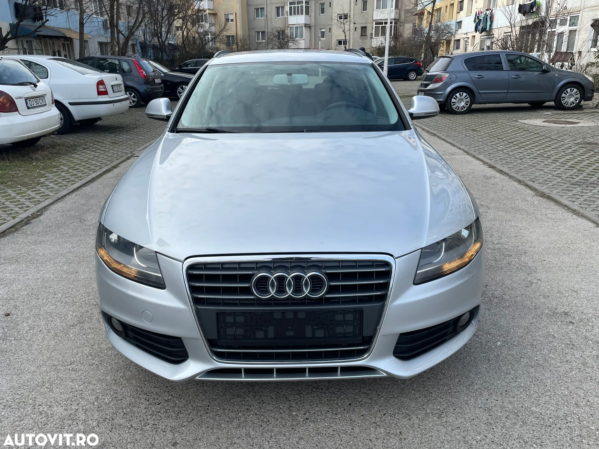Audi A4 2.0 TDI Avant - 9