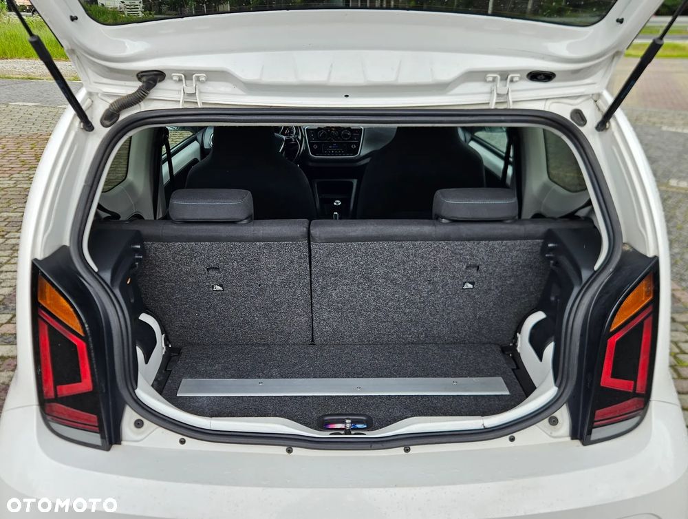 Volkswagen up! IQ.DRIVE - 16