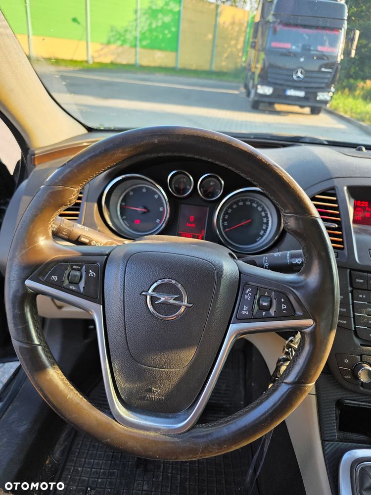 Opel Insignia 2.0 CDTI Edition - 2