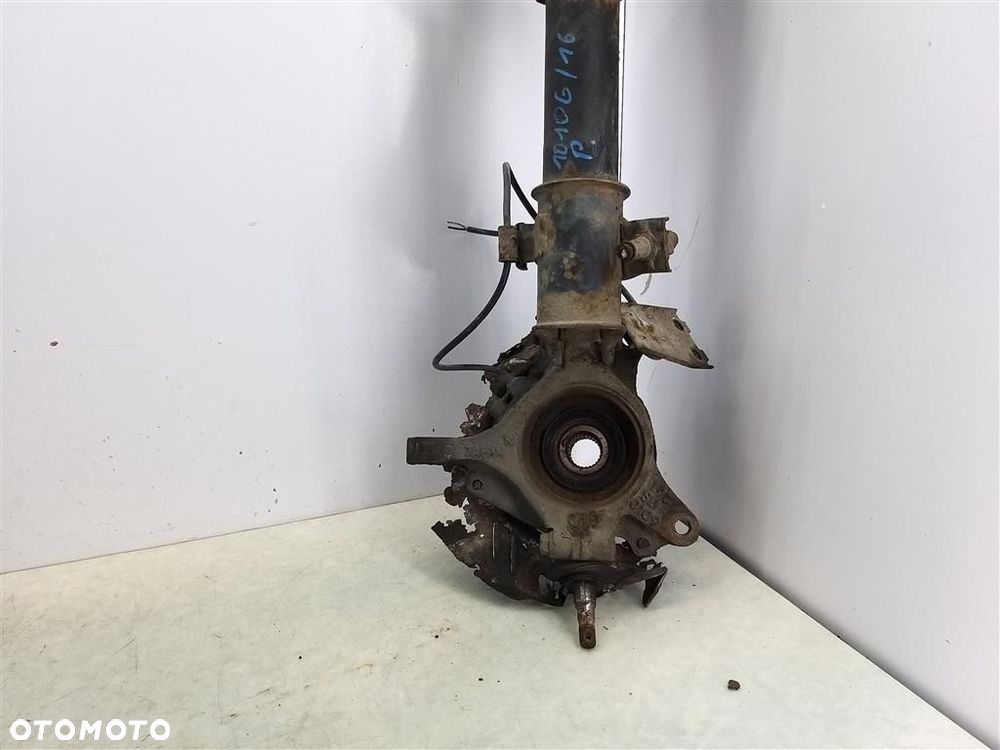 Mcpherson AMORTYZATOR przód lewy ZWROTNICA SUBARU FORESTER I 97-02 2.5 B - 4