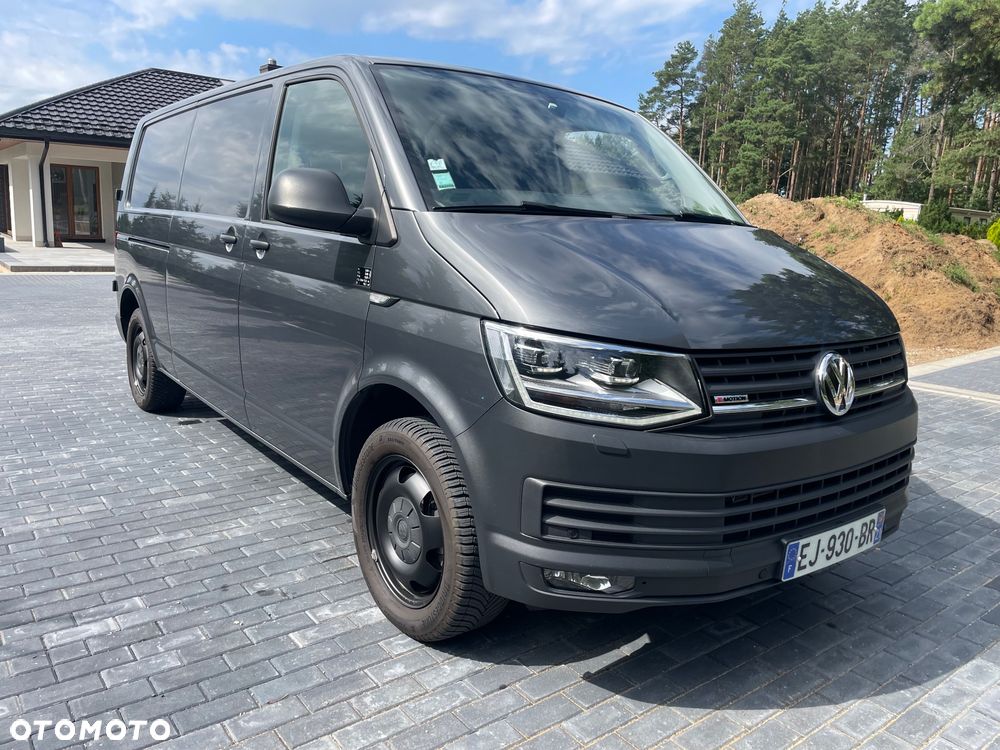Volkswagen Transporter - 9