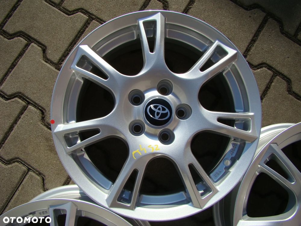 a452 5x100 Toyota Yaris Verso S Prius 6jx15 - 4