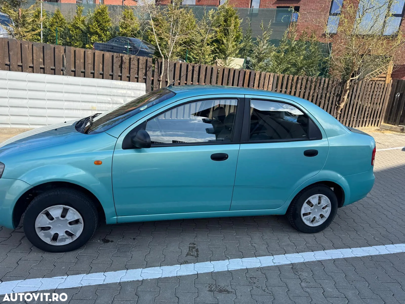 Chevrolet Kalos - 5