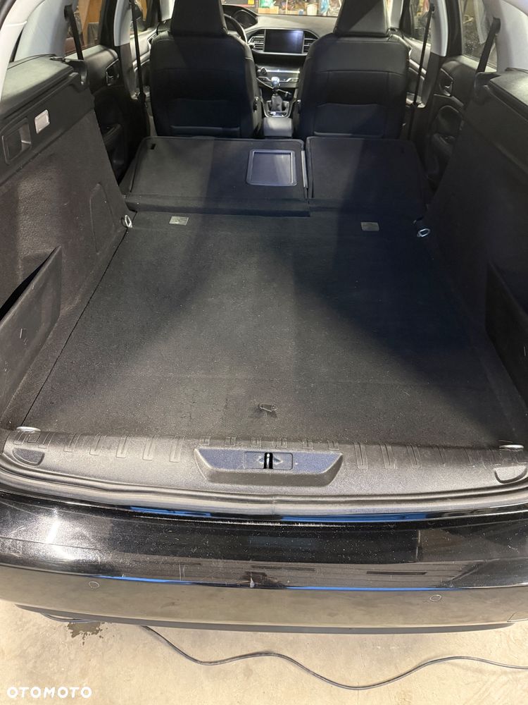 Peugeot 308 BlueHDi 130 Stop & Start Tech Edition - 22
