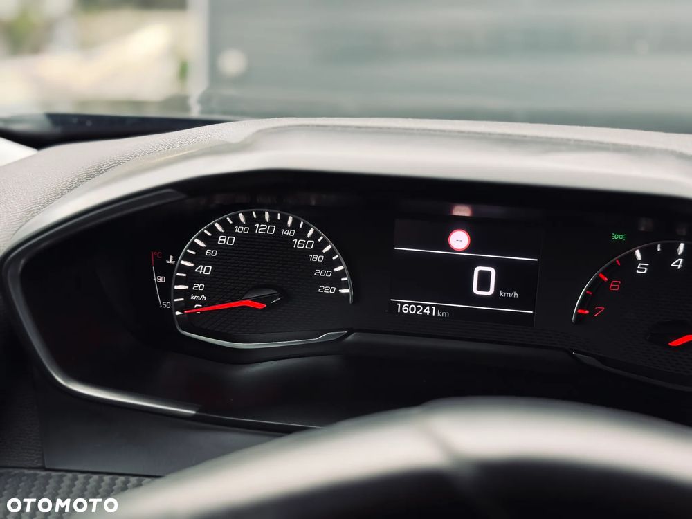 Peugeot 2008 BlueHDi 110 Allure - 34