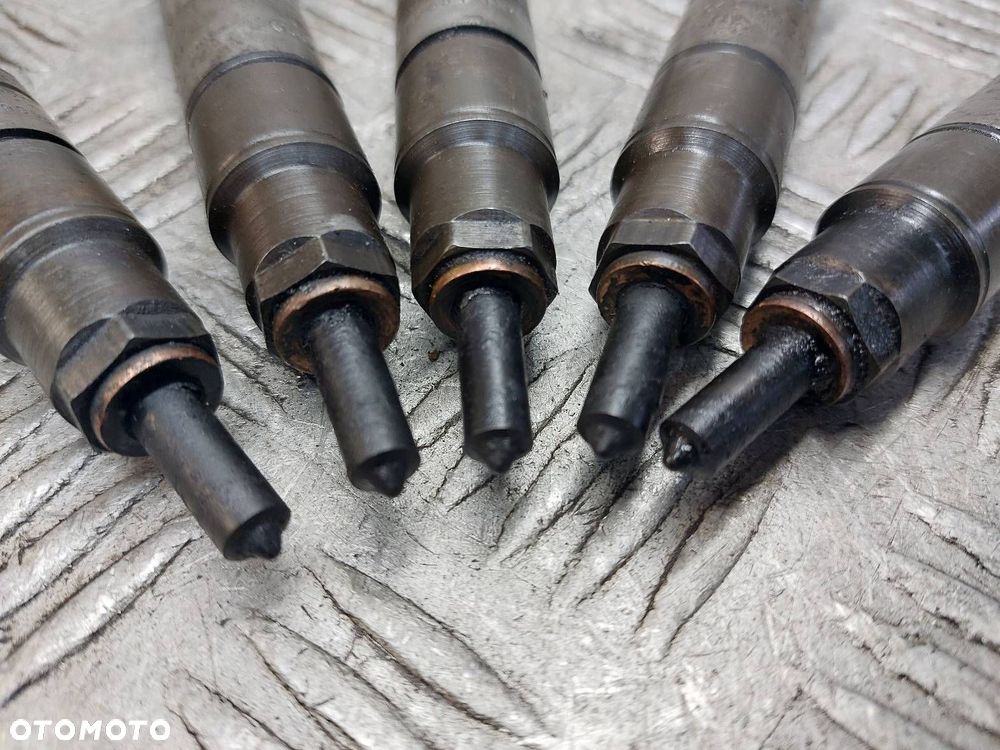WTRYSK WTRYSKIWACZ KOMPLET AUDI A6 C4 2.5 TDI - 8