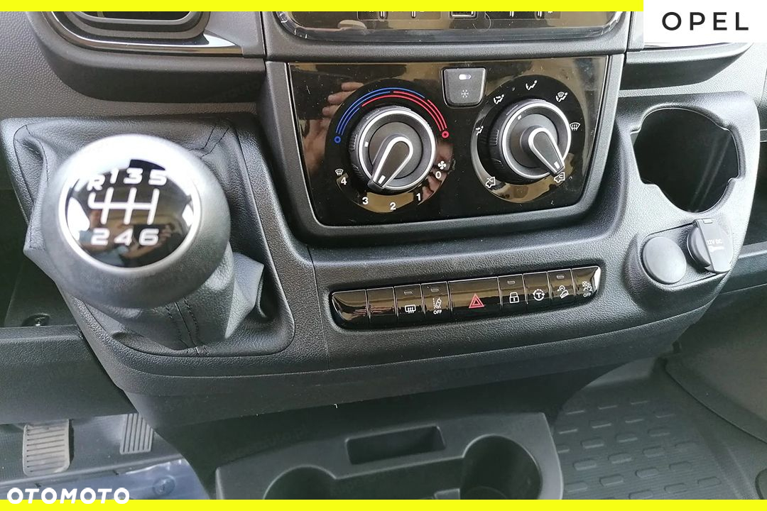 Opel Movano L2H2 2.2 120KM - 12