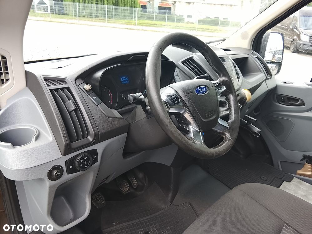 Ford Transit - 8